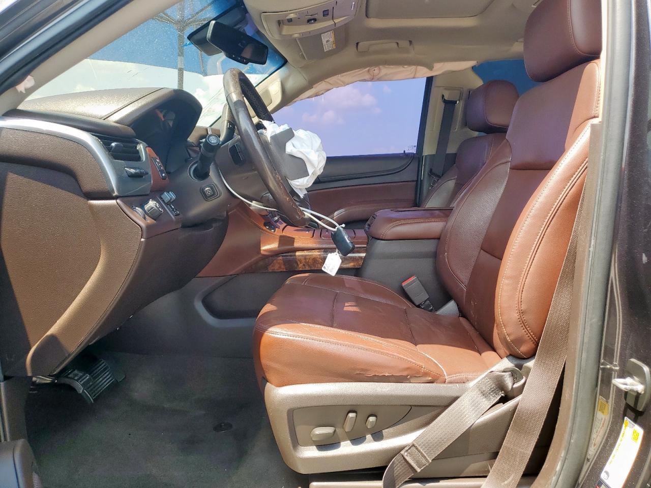 2016 CHEVROLET Suburban