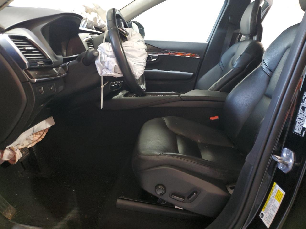 2017 VOLVO XC90
