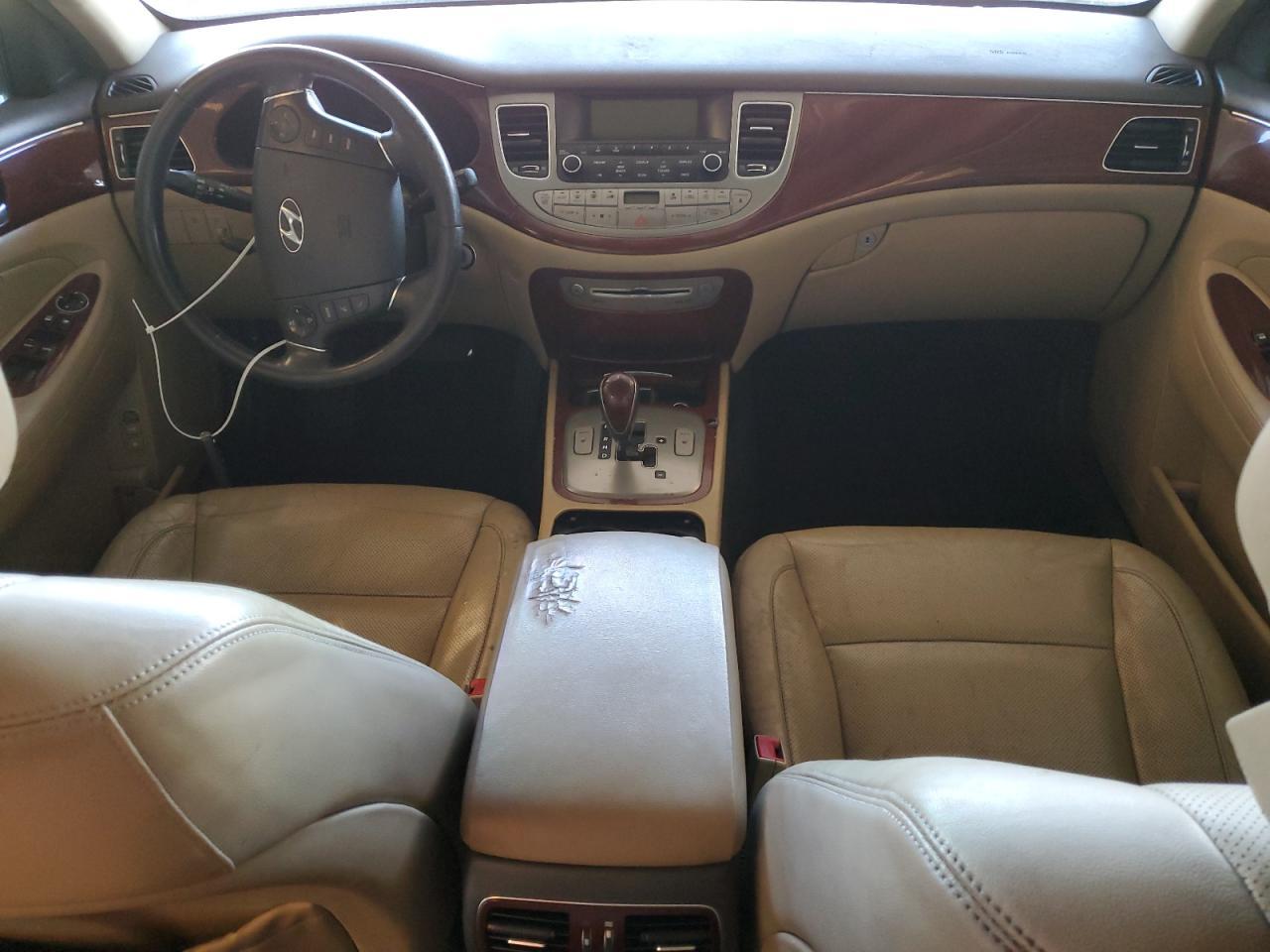 2012 HYUNDAI GENESIS