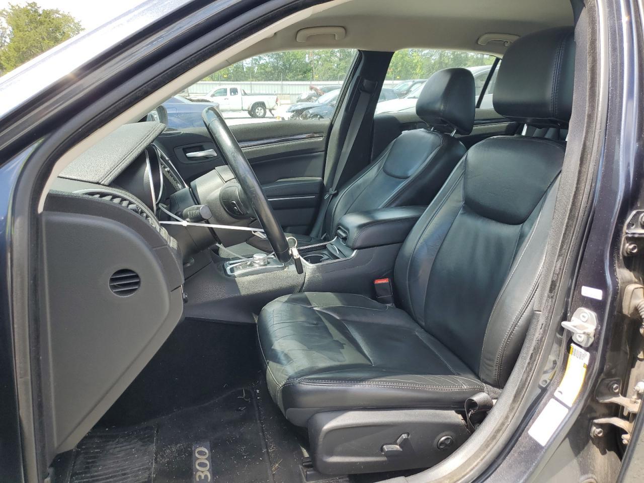 2016 CHRYSLER 300