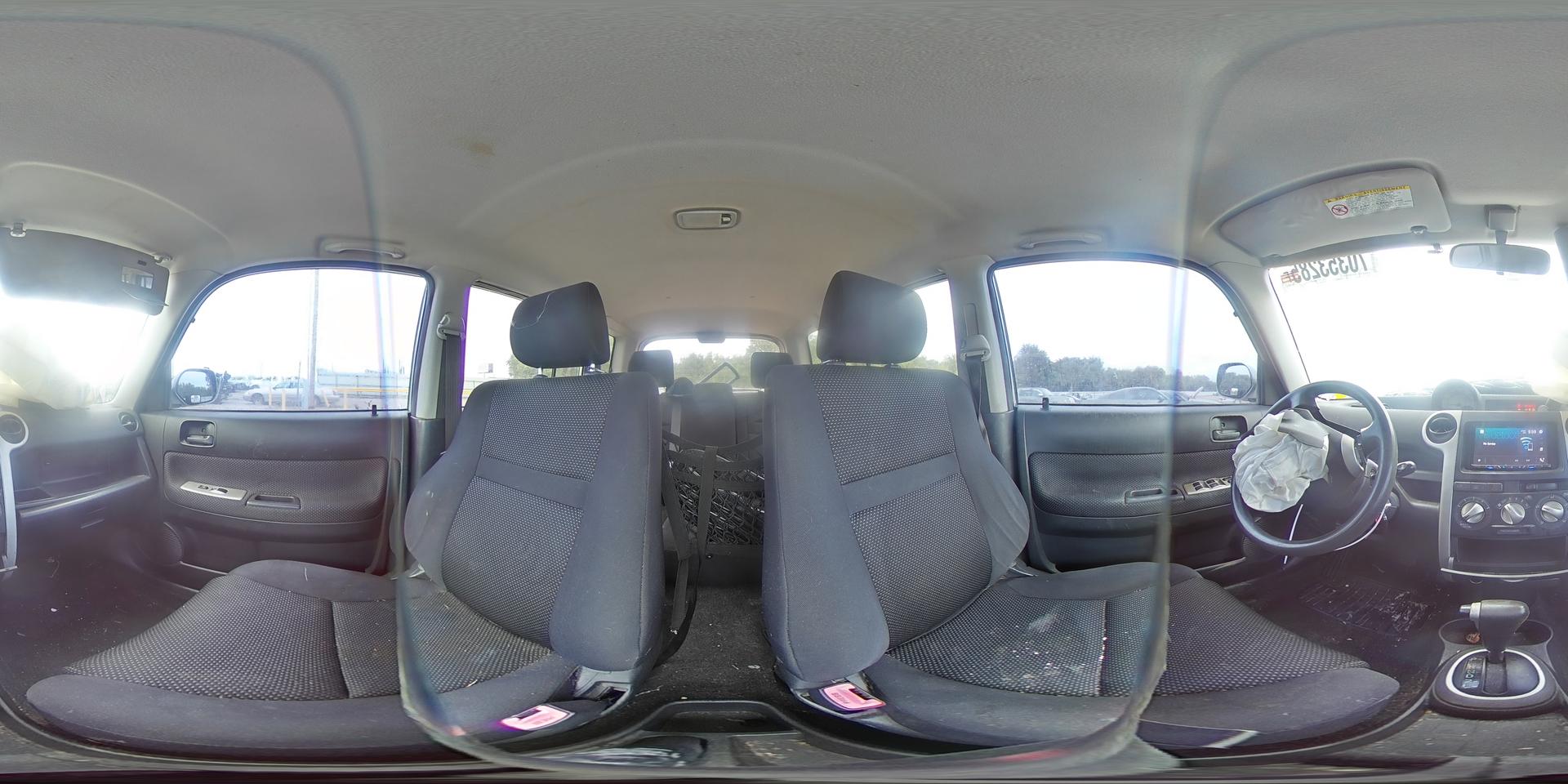 2005 TOYOTA SCION