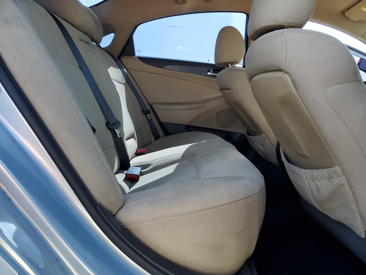 2011 HYUNDAI SONATA
