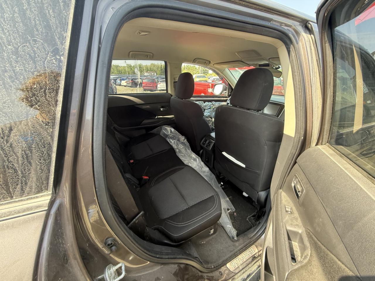 2020 MITSUBISHI outlander