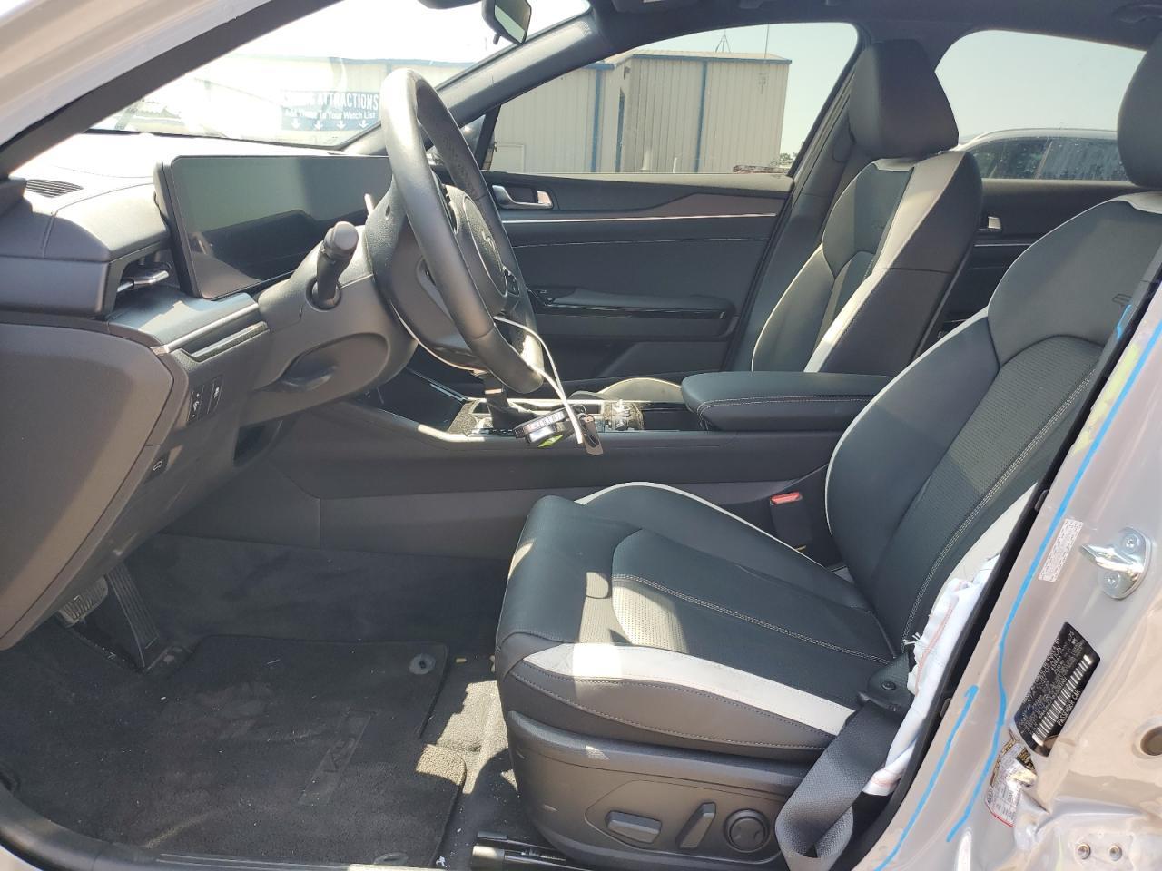 2025 KIA K5
