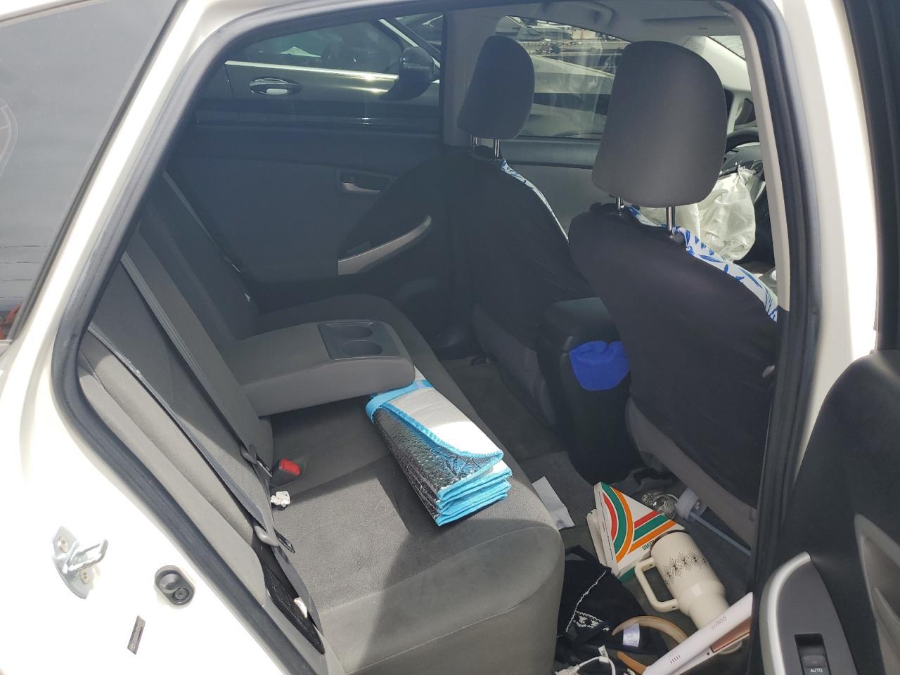 2012 TOYOTA PRIUS
