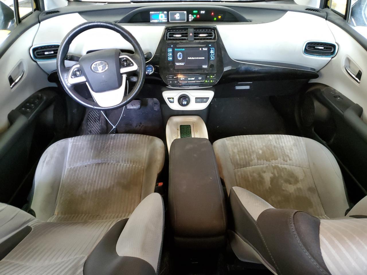 2016 TOYOTA PRIUS