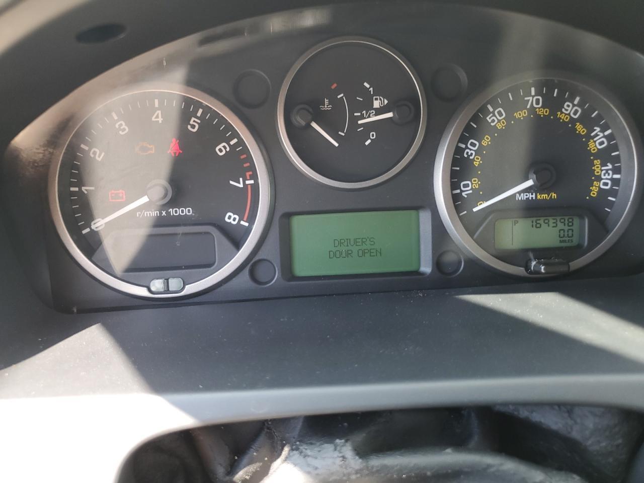 2011 LAND ROVER LR2