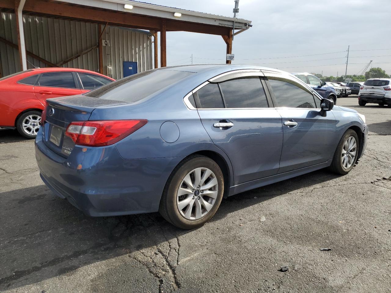 2017 SUBARU Legacy