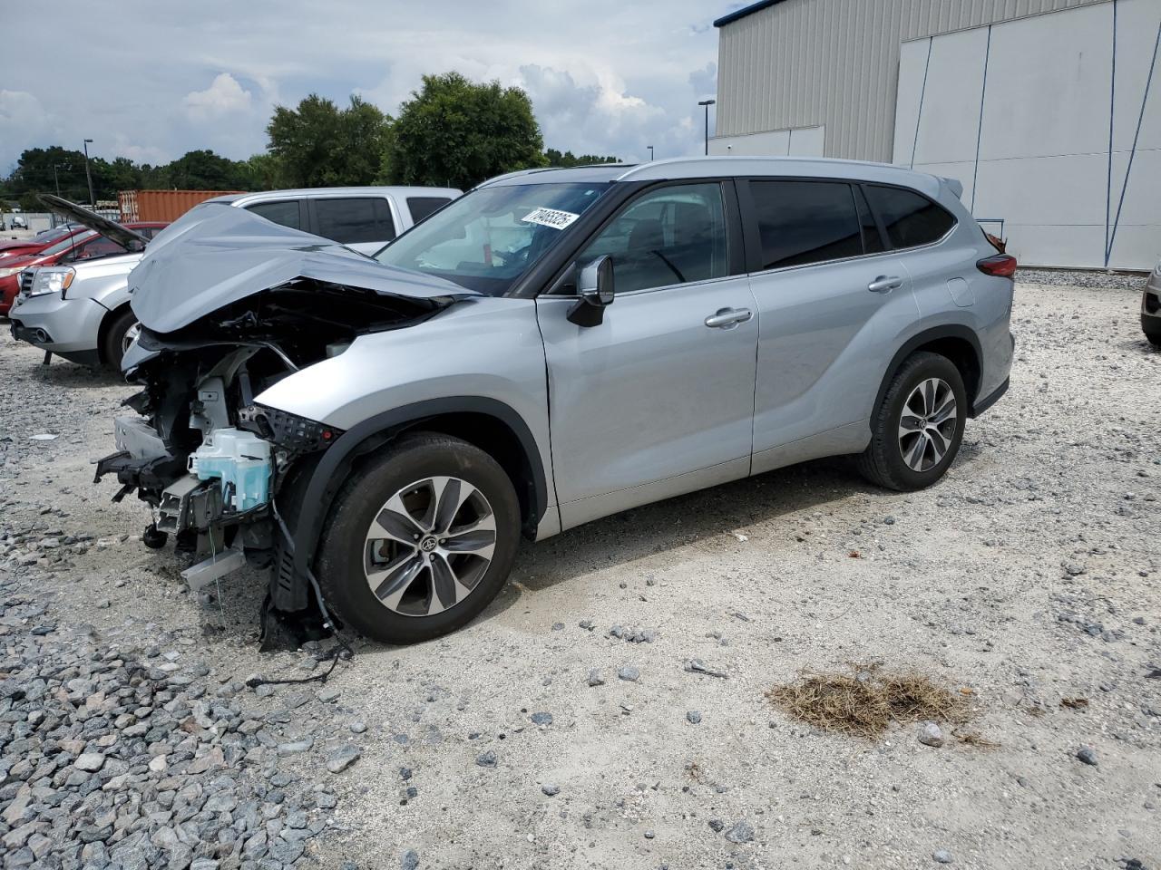 2023 TOYOTA HIGHLANDER