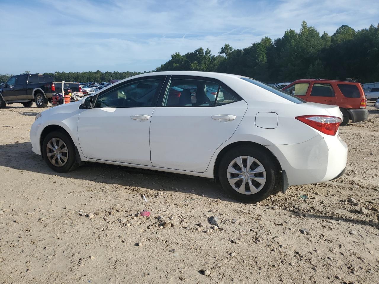 2015 TOYOTA COROLLA