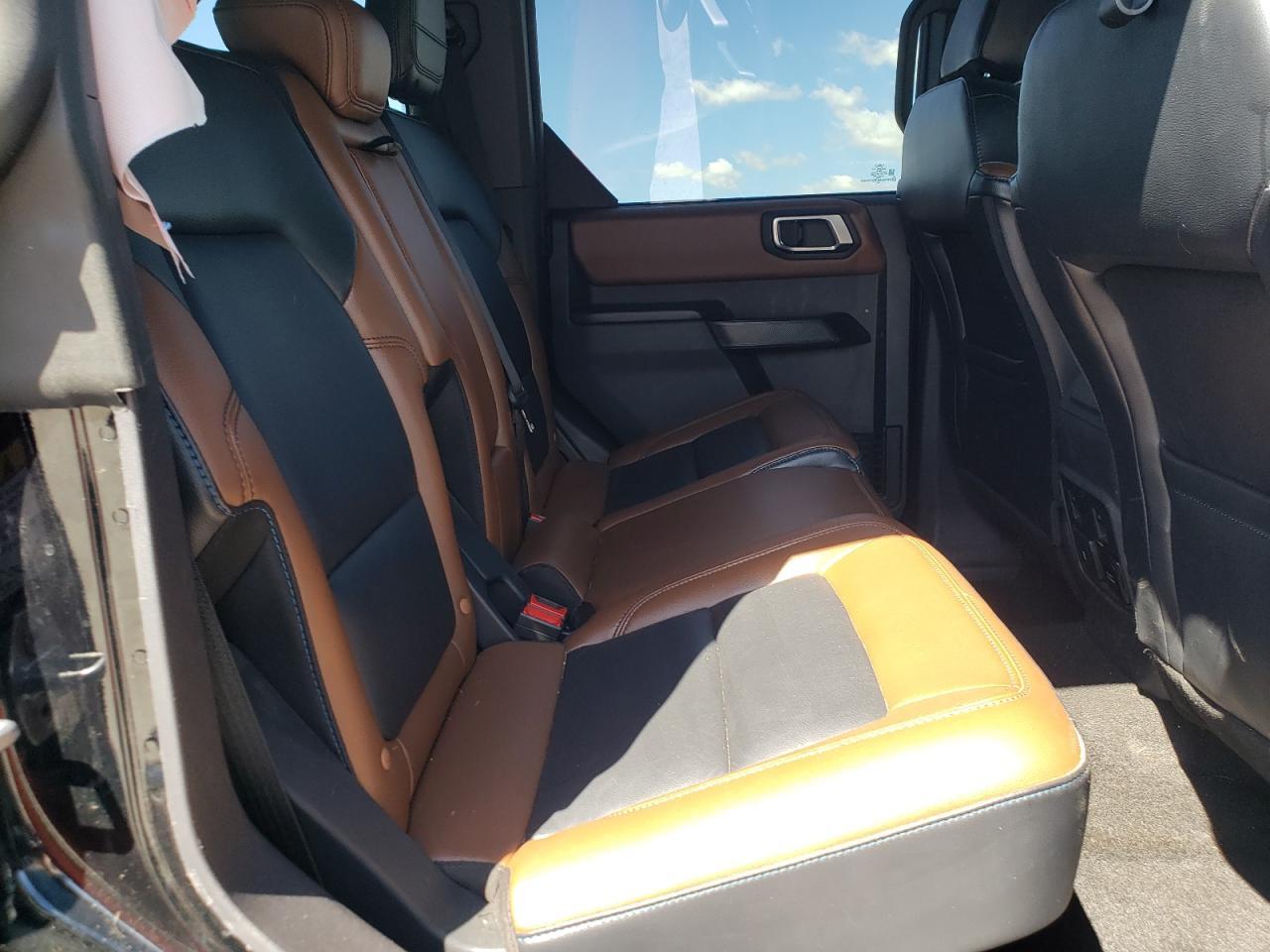 2024 FORD Bronco