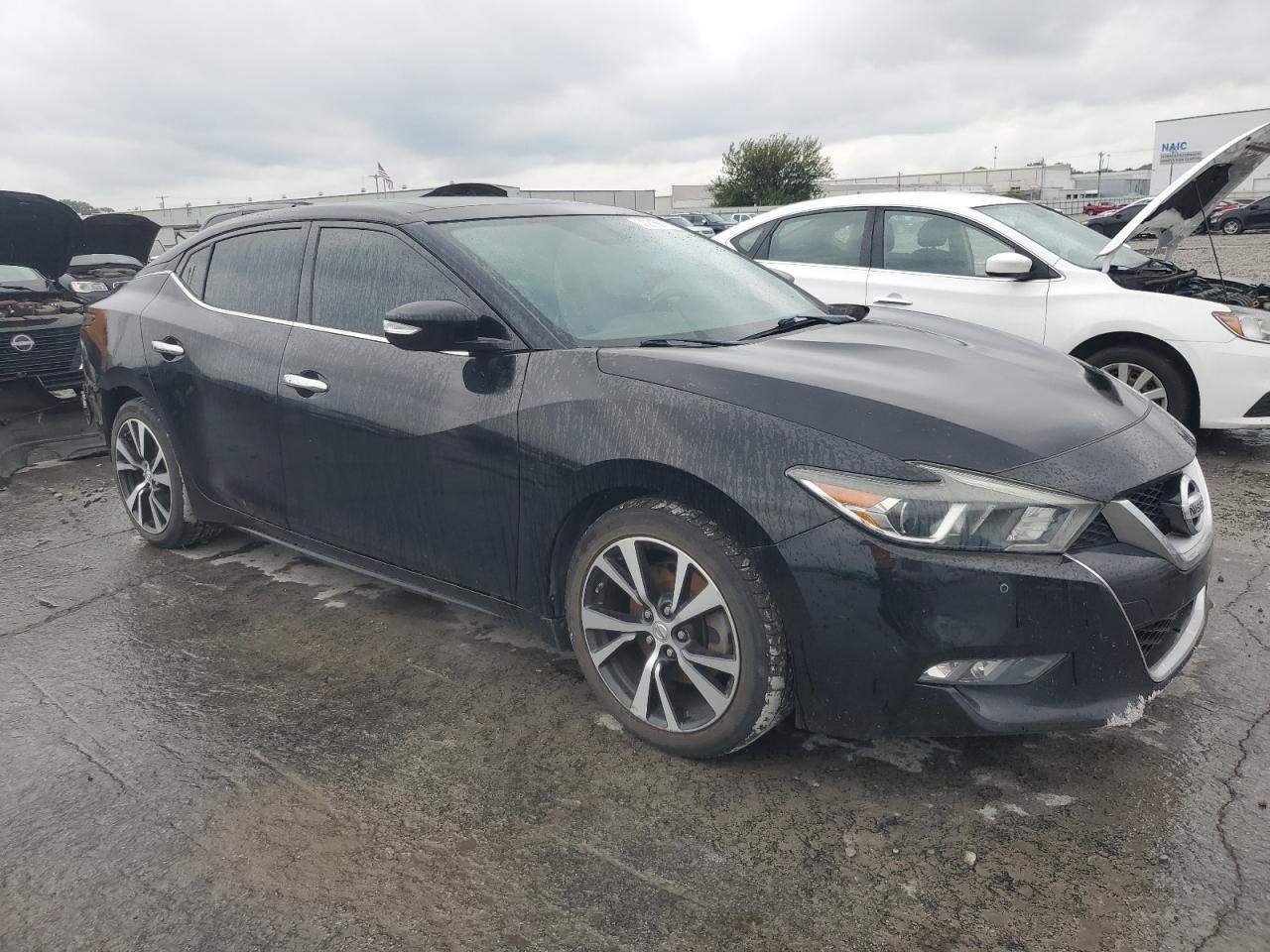 2017 NISSAN Maxima