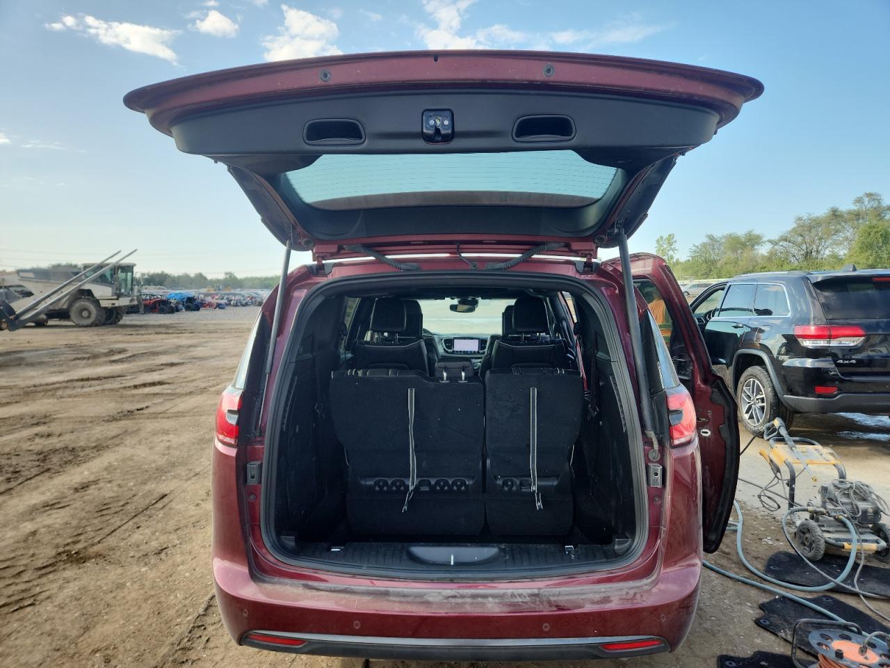 2022 CHRYSLER Pacifica