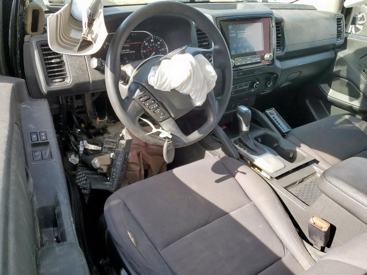 2024 NISSAN Frontier