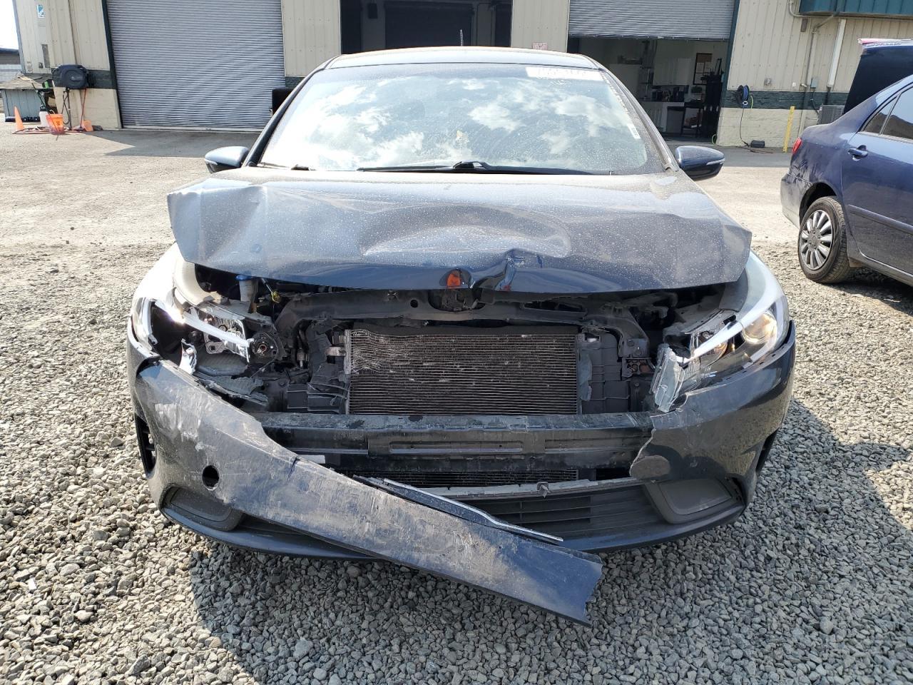 2017 KIA FORTE