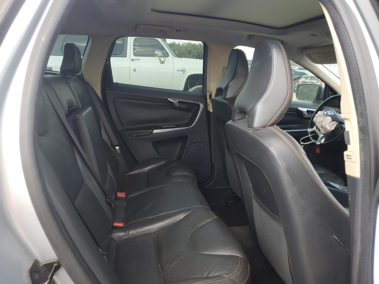 2012 VOLVO XC60