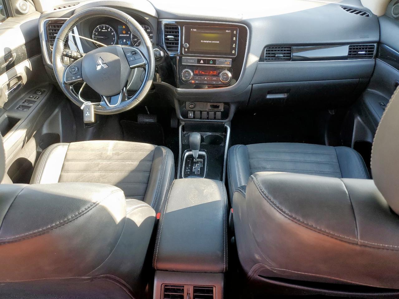 2019 MITSUBISHI outlander
