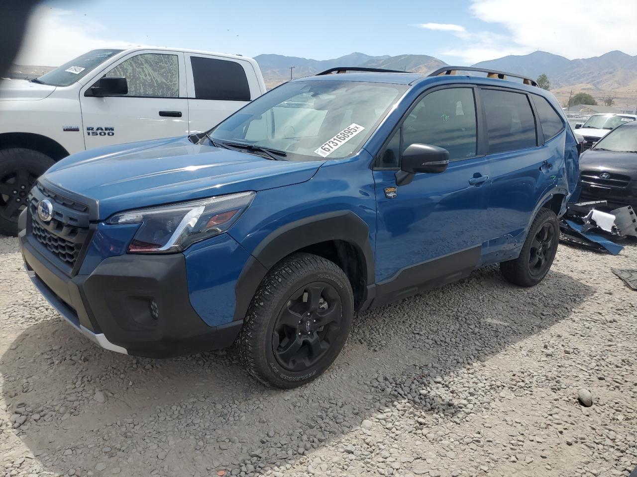 2023 SUBARU FORESTER