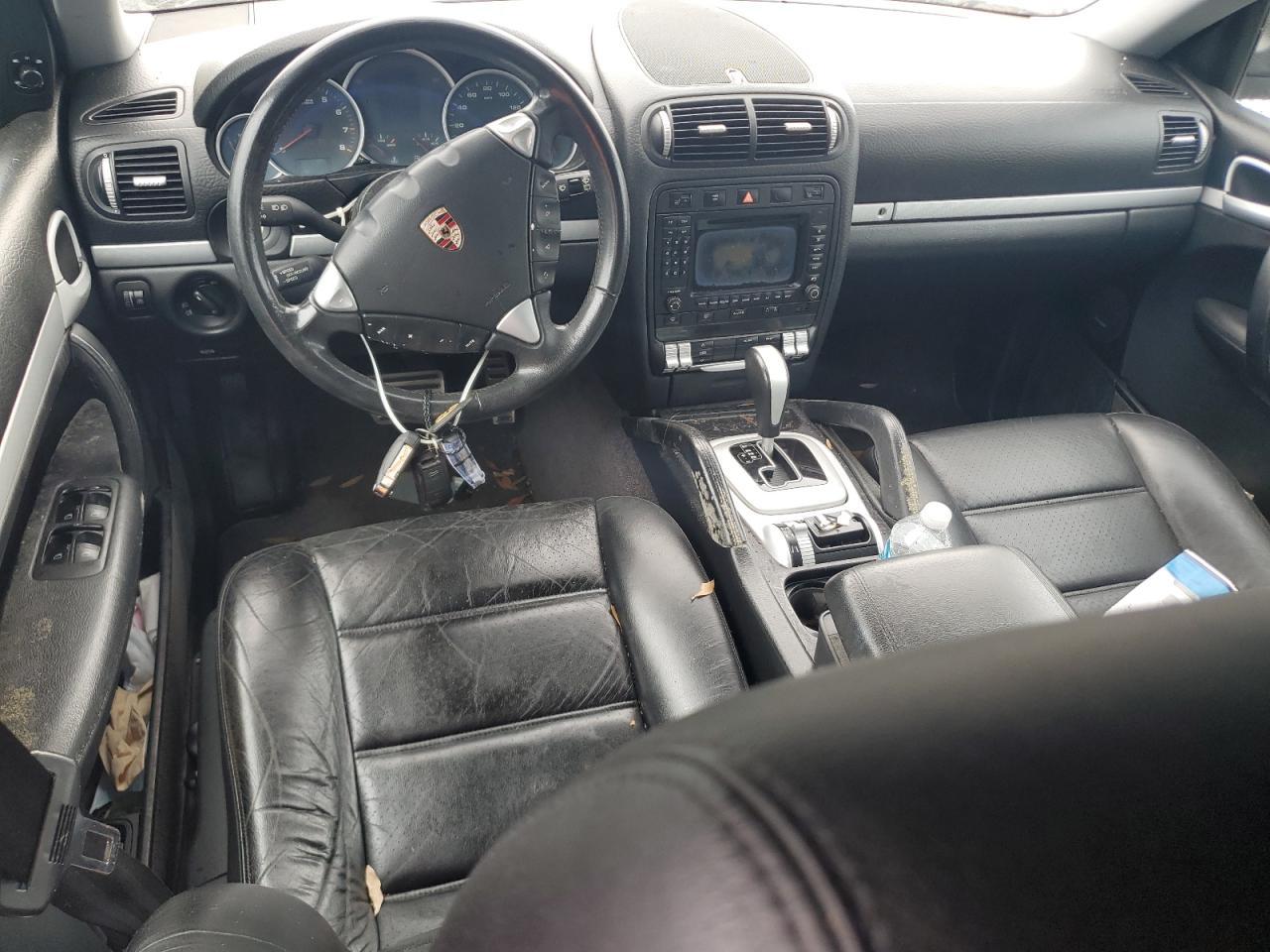 2004 PORSCHE CAYENNE