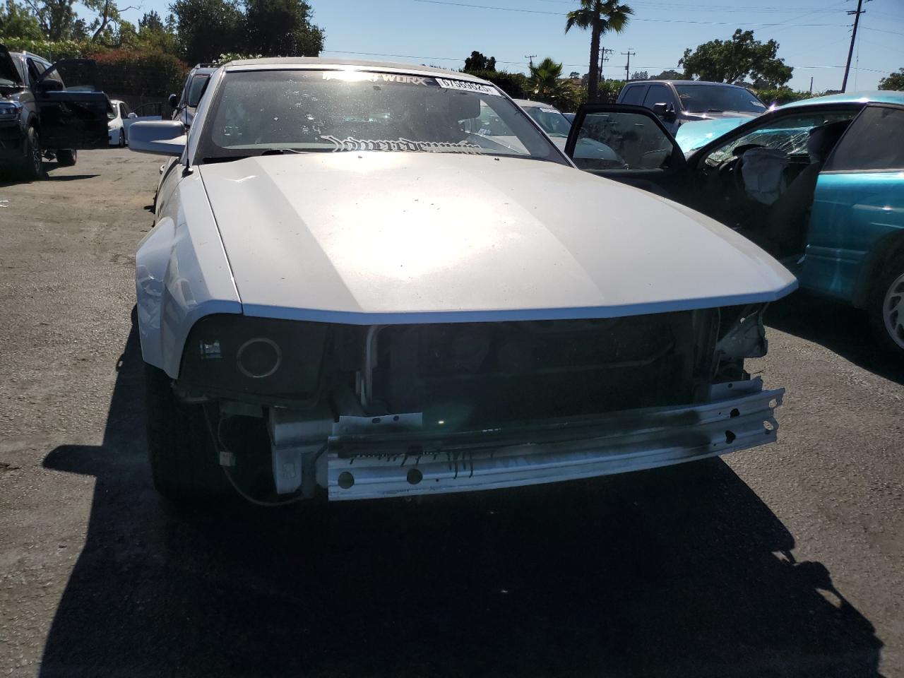 2005 FORD MUSTANG
