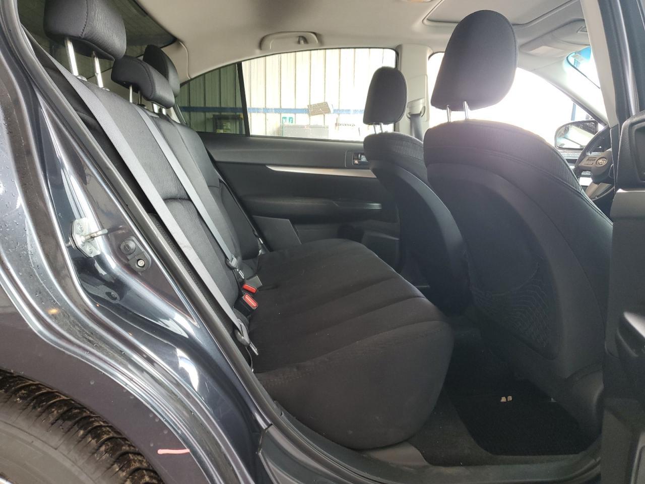 2011 SUBARU Legacy