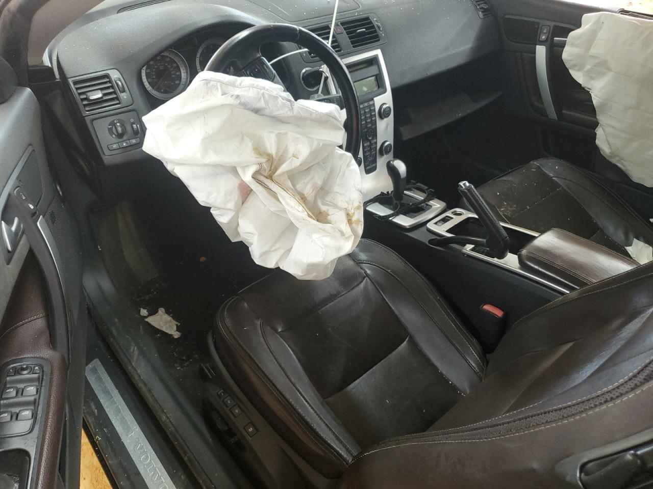 2012 VOLVO C70