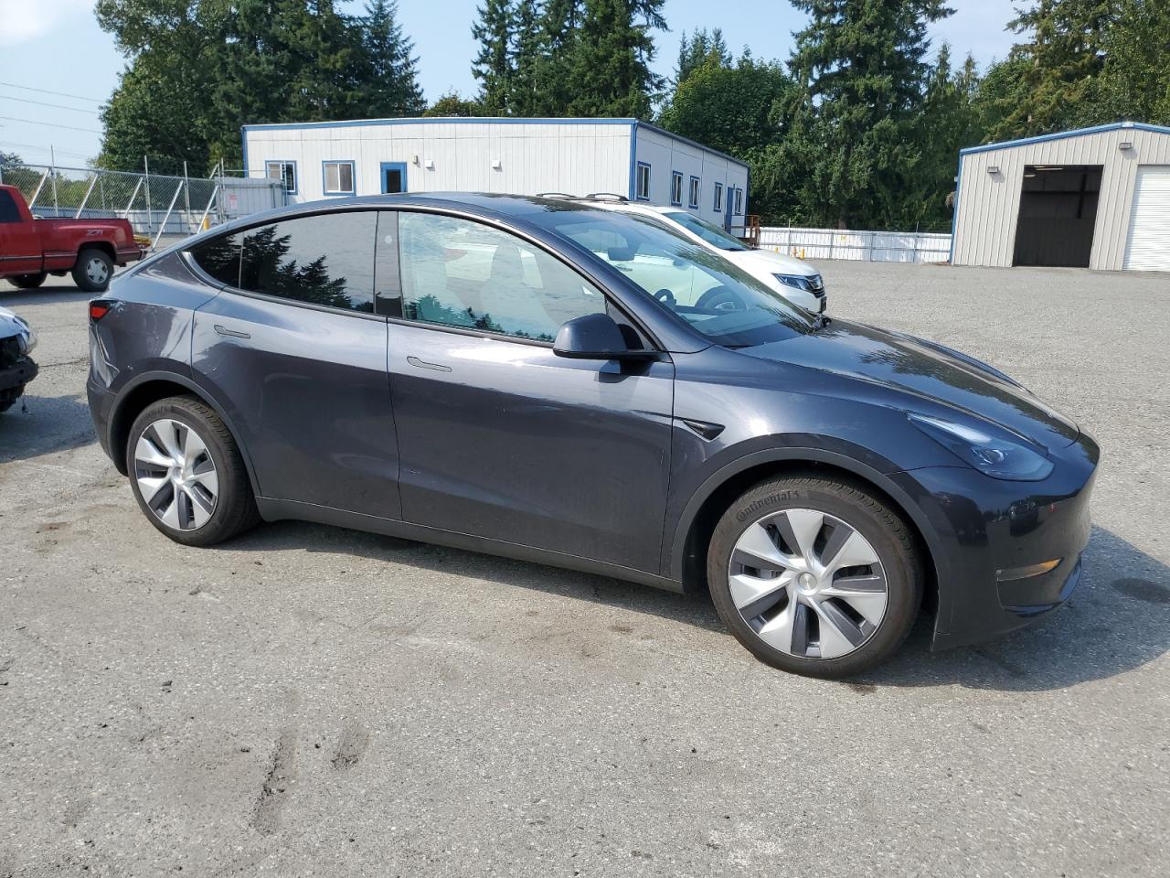 2024 TESLA MODEL Y