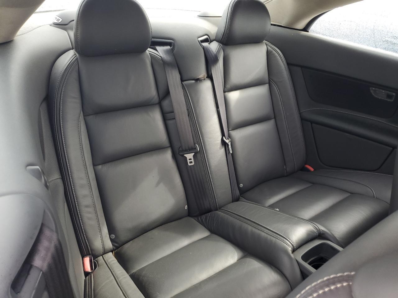 2011 VOLVO C70