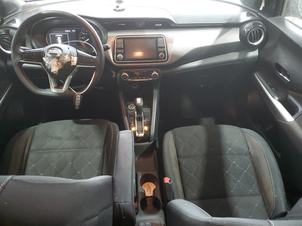 2020 NISSAN KICKS