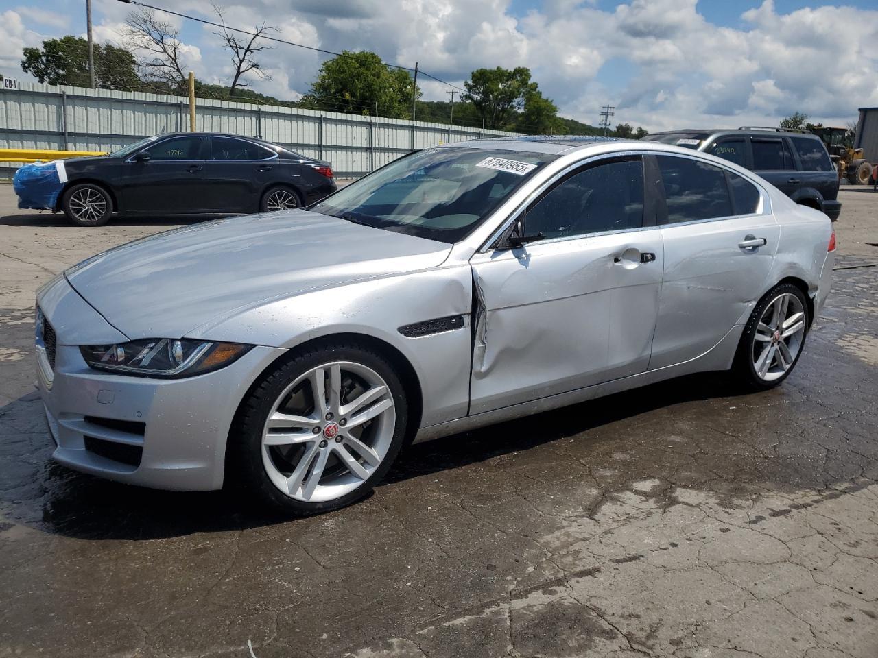 2017 JAGUAR XE
