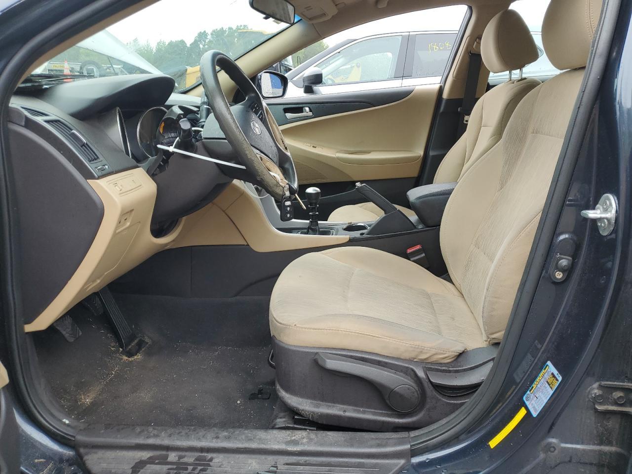 2011 HYUNDAI SONATA