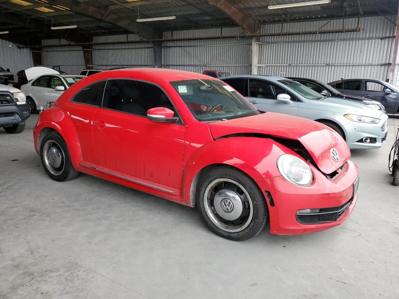 2012 VOLKSWAGEN Beetle