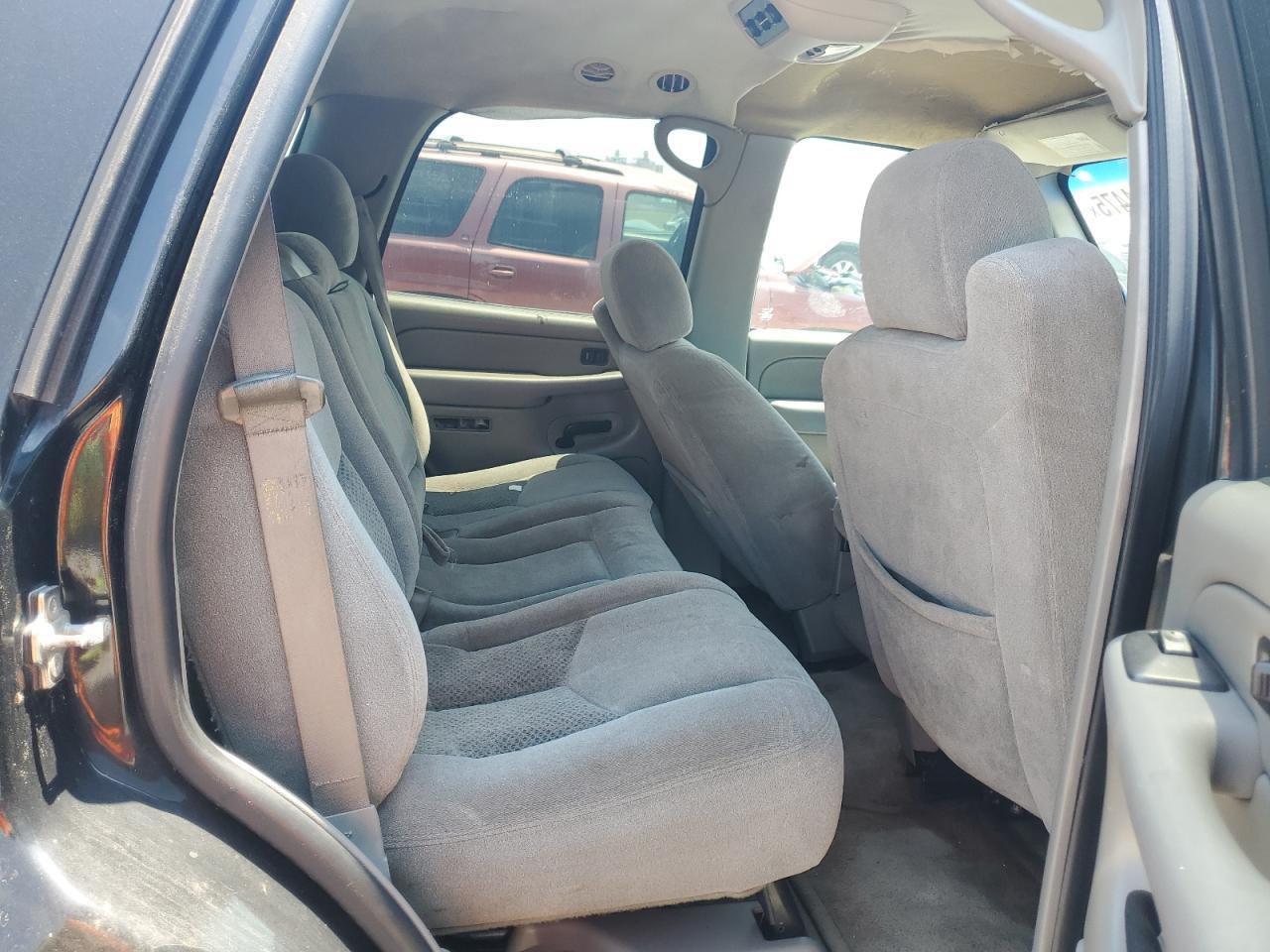 2004 CHEVROLET Tahoe