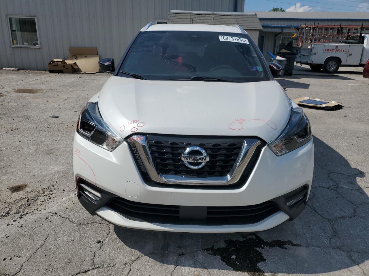 2020 NISSAN KICKS