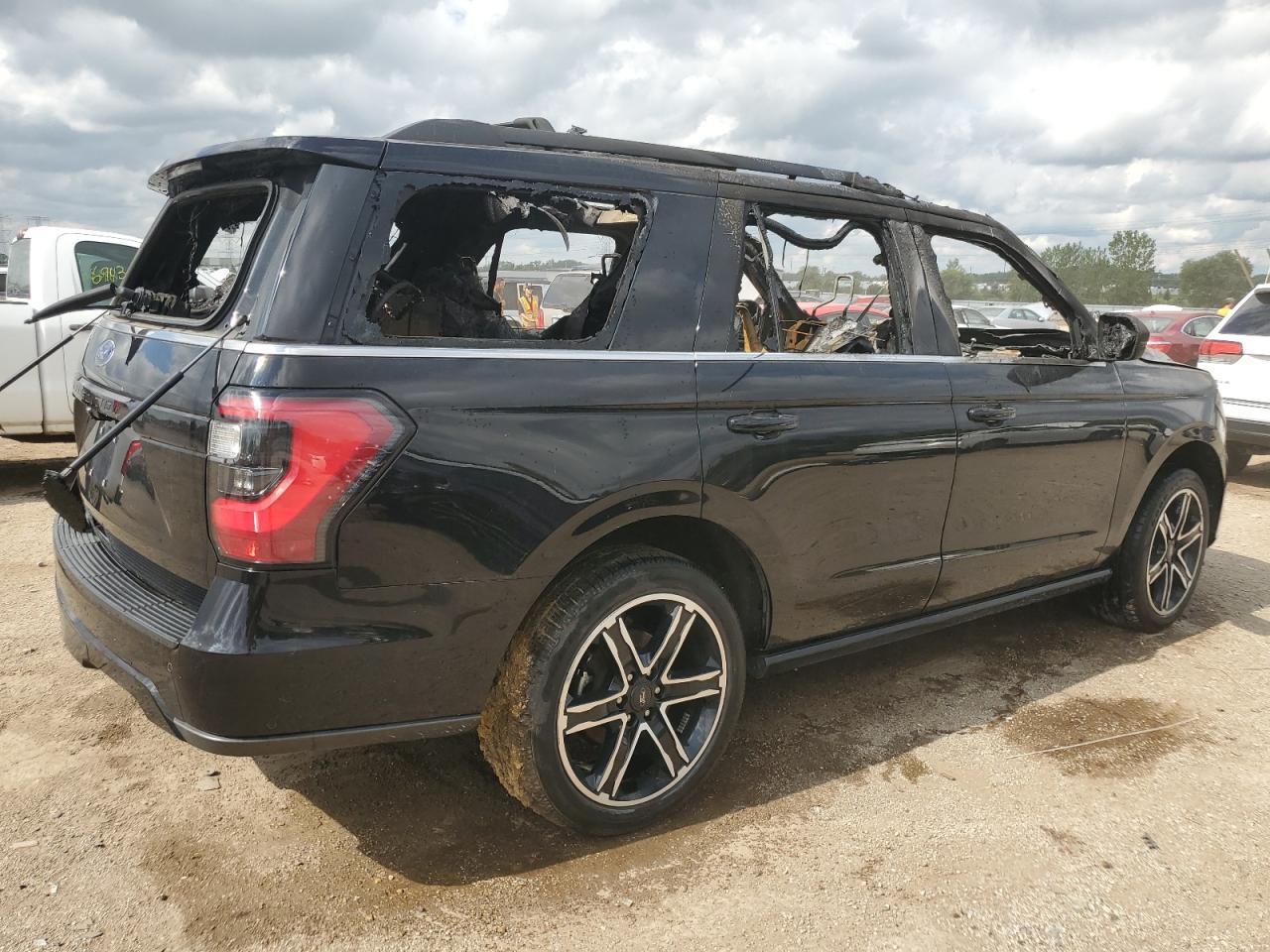 2021 FORD Expedition