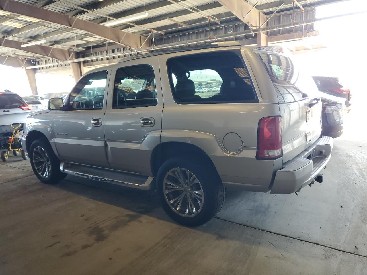 2005 CADILLAC ESCALADE