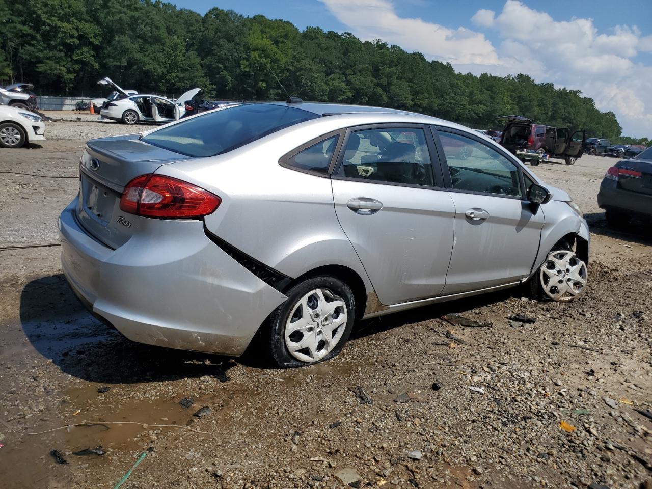 2012 FORD Fiesta