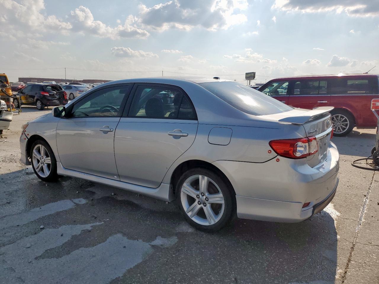 2013 TOYOTA COROLLA