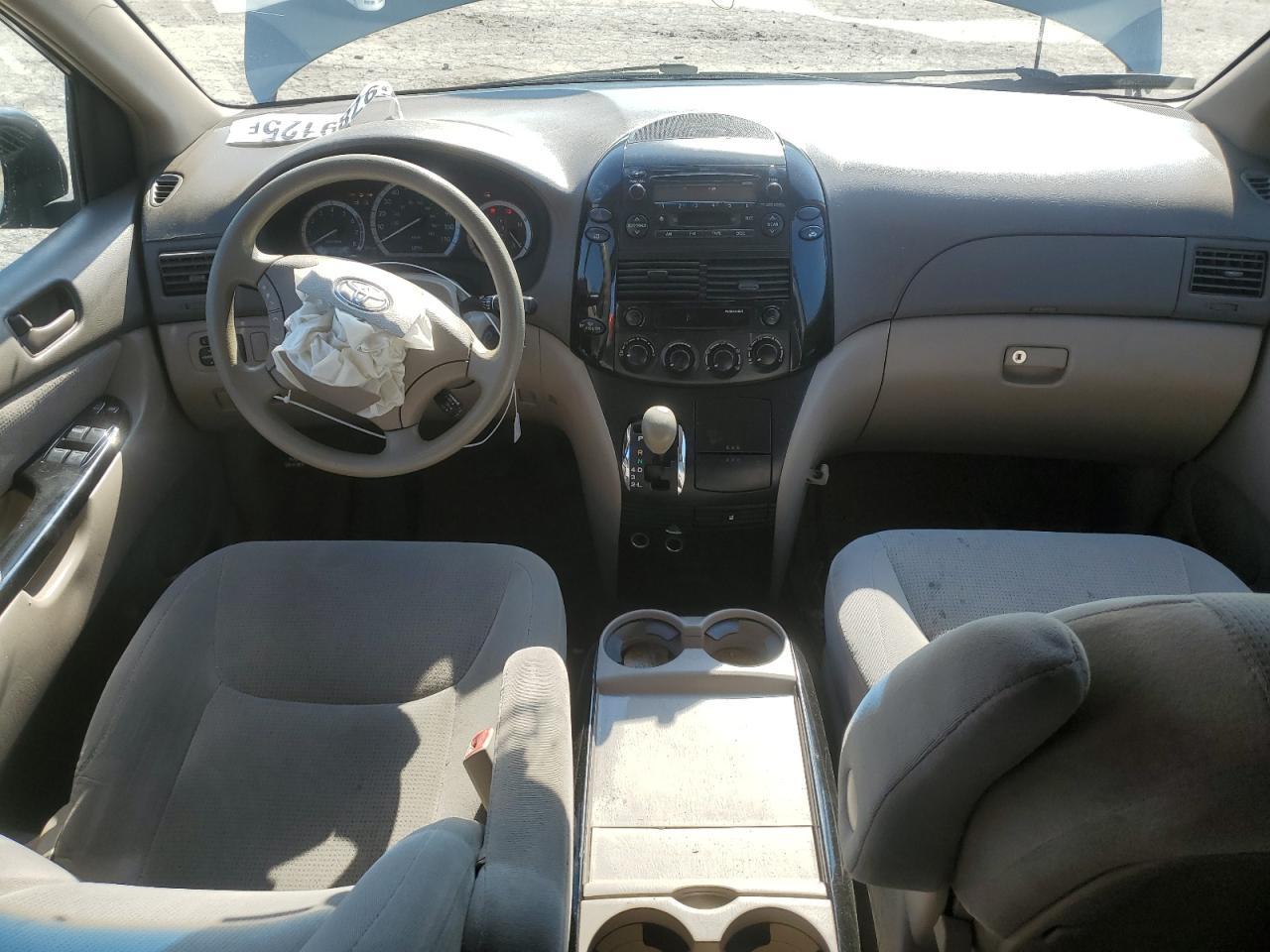 2005 TOYOTA SIENNA