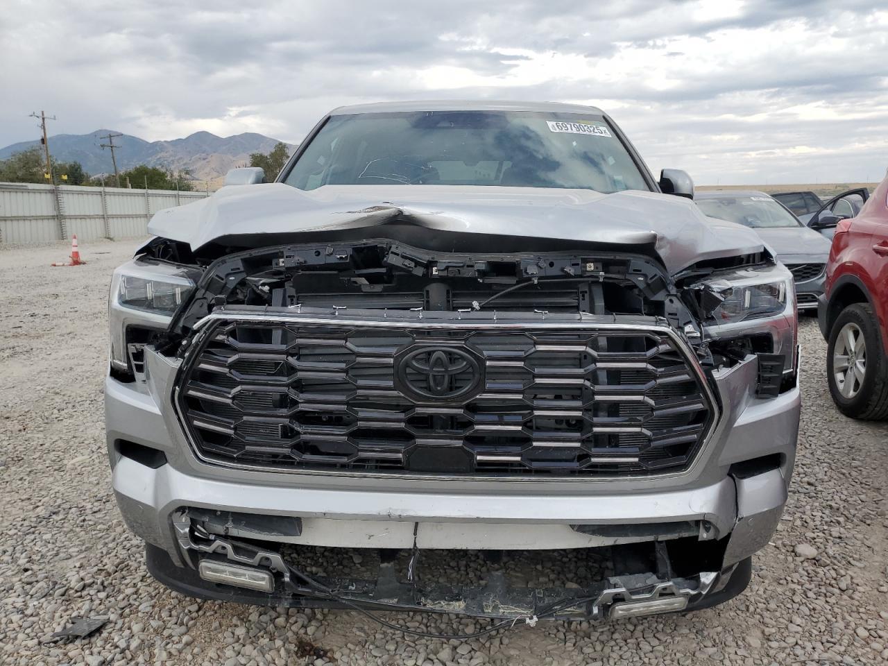 2024 TOYOTA Sequoia