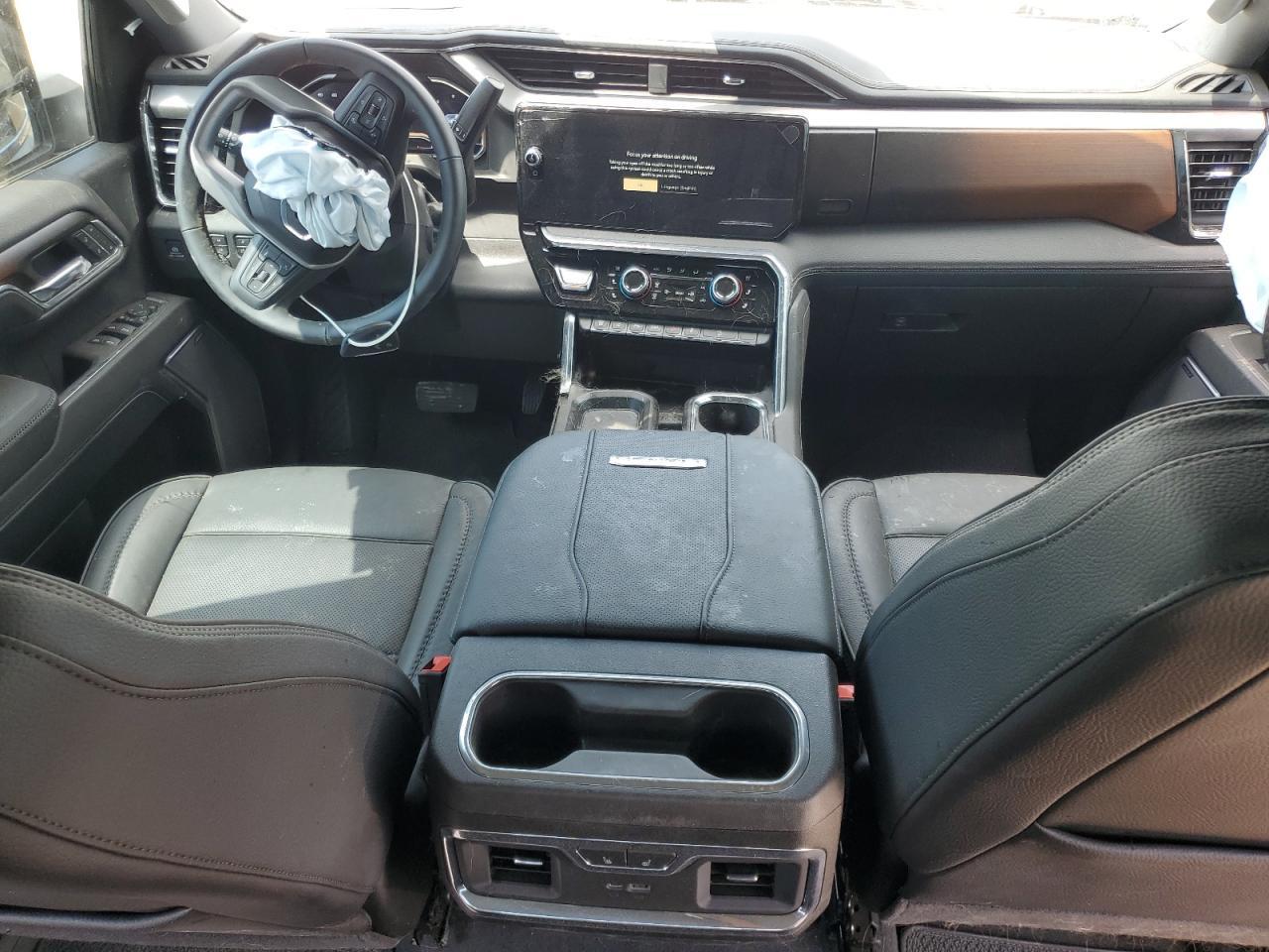 2025 GMC Sierra