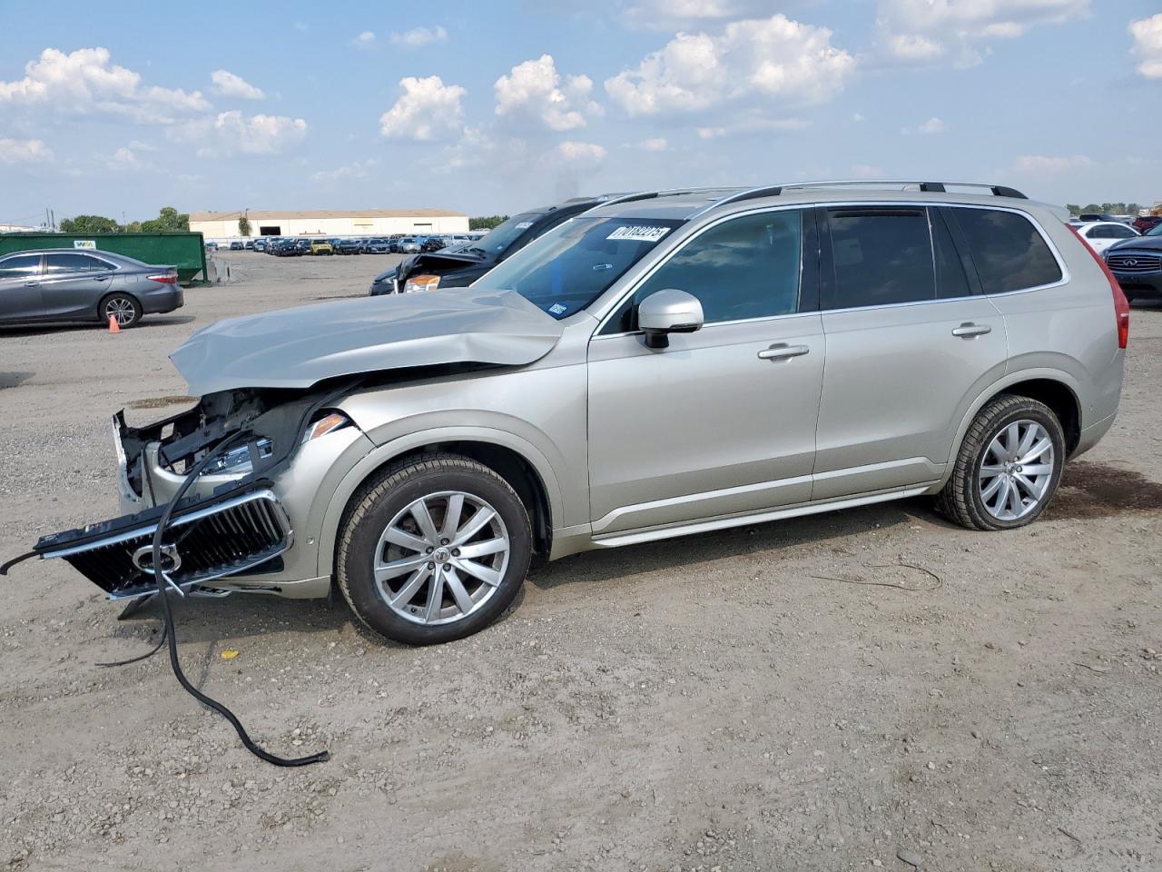 2018 VOLVO XC90