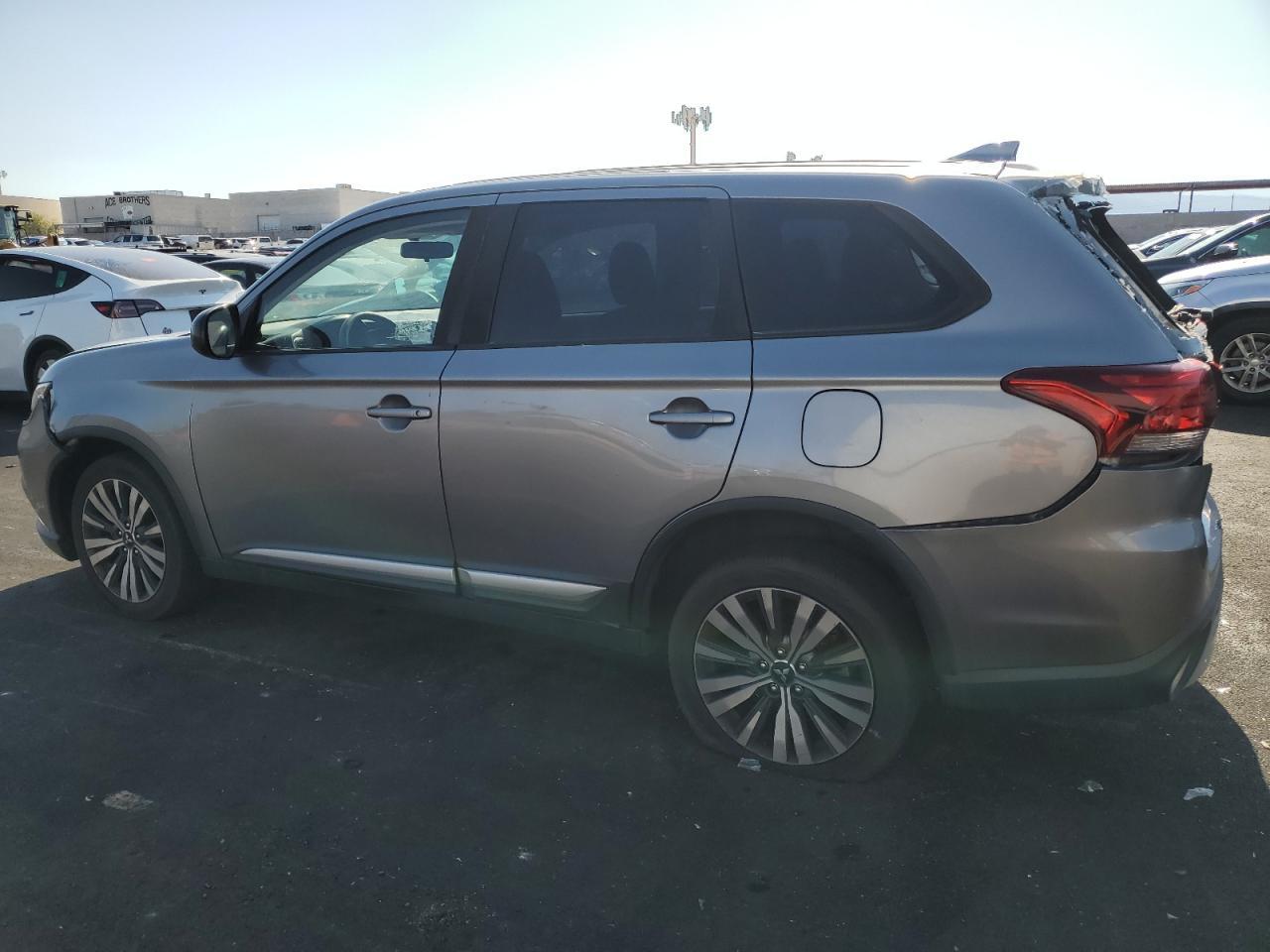 2019 MITSUBISHI outlander