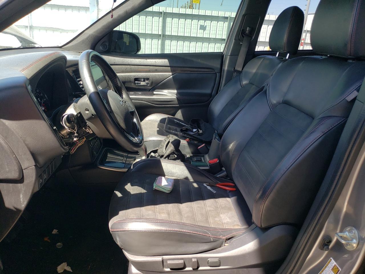 2020 MITSUBISHI outlander