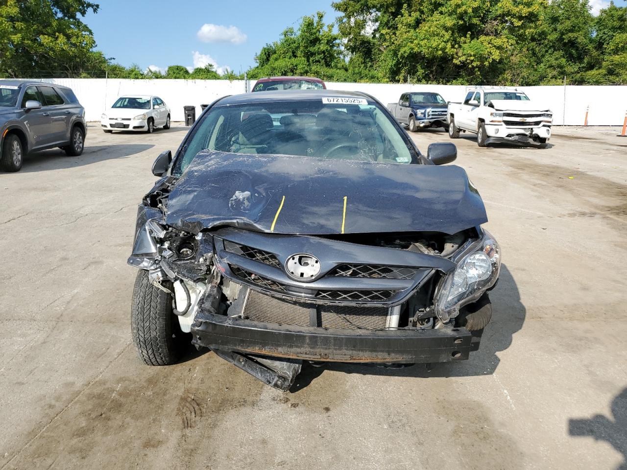 2011 TOYOTA COROLLA