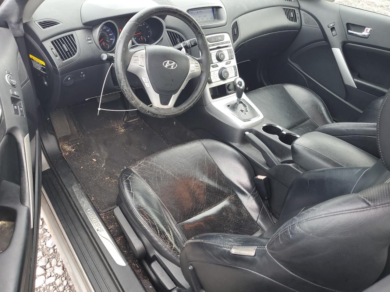 2010 HYUNDAI GENESIS