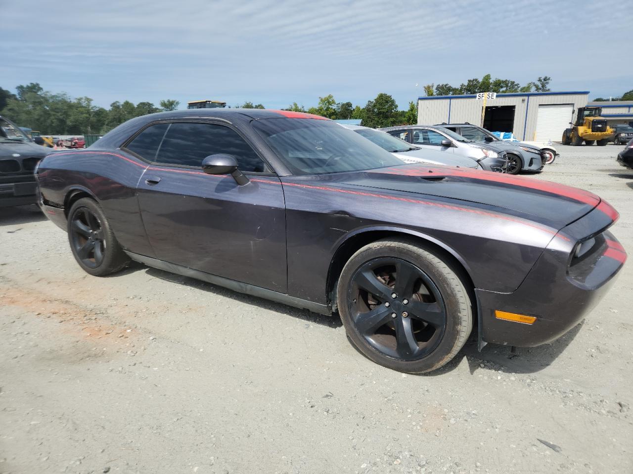 2013 DODGE Challenger