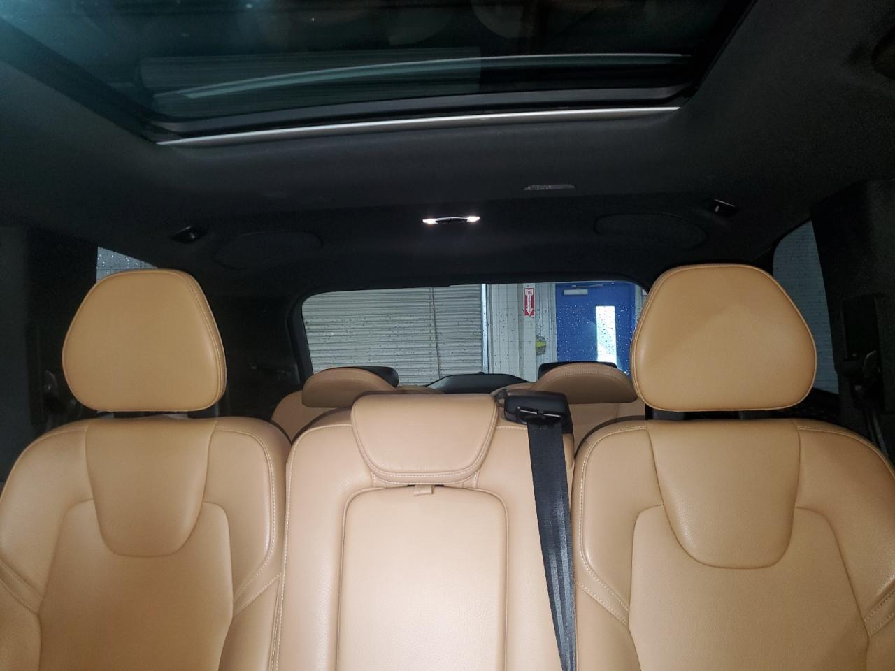 2019 VOLVO XC90