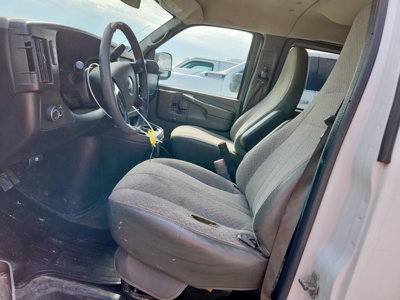 2013 CHEVROLET Express 3500