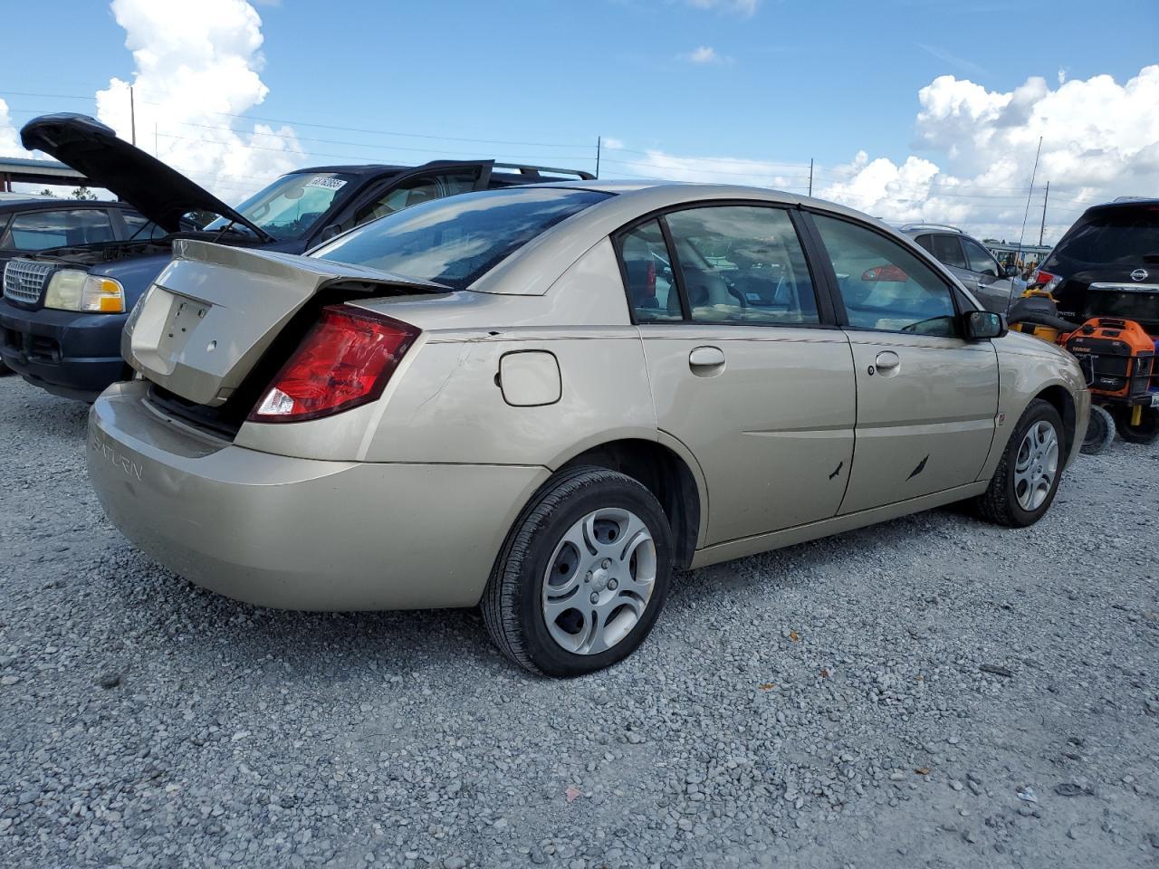 2005 SATURN Ion